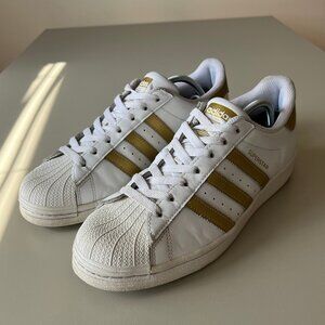 Adidas Superstar White/Gold Leather Athletic Training Shoes FX7483 Womens sz 9